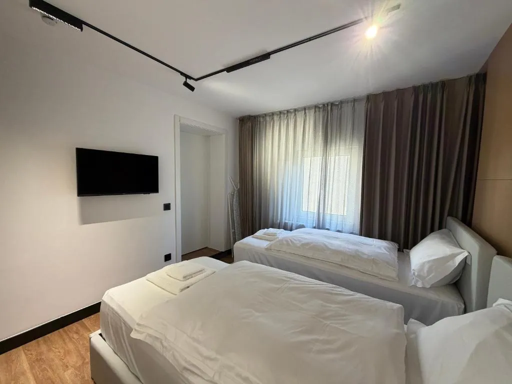Suite Apartment interior — photo 1